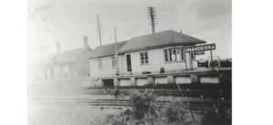 Unanderra Station c.1940