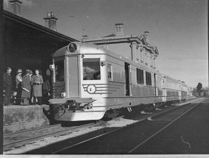 Silver City Comet. Diesel train on trip to Moss Vale 1937