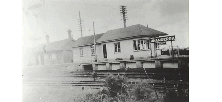 Unanderra-Station-1940