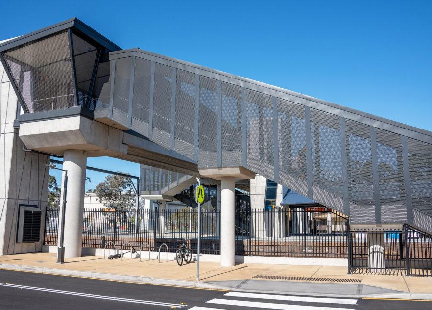 Unanderra Statin upgrade completed Western side, lifts and footbridge