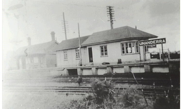 Unanderra-Station-1940