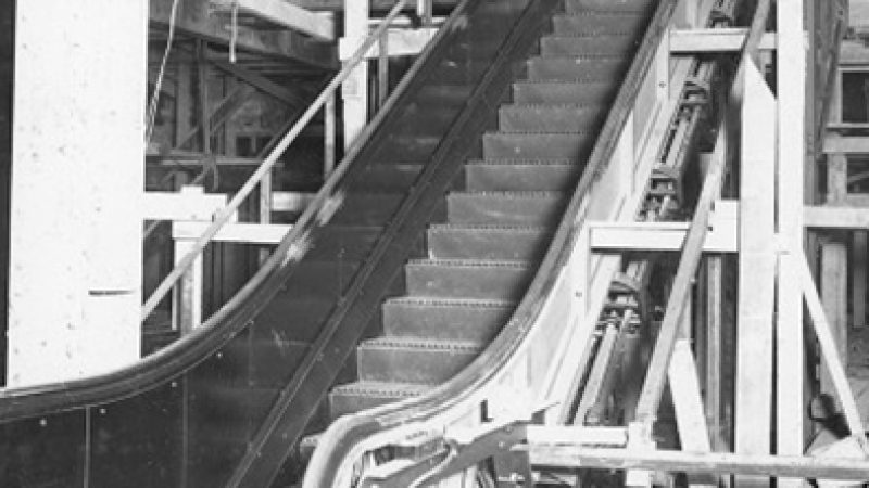escalation-sensation-gallery-1-03_town Hall Wooden Escaltor original install_P